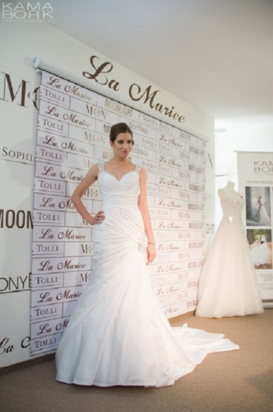 Premiera kolekcji ślubnej 2015 podczas targów w Astorii LIFESTYLE, Moda - Koronki i motywy kwiatowe – te dwa elementy będą szczególnie dominowały w modzie ślubnej w przyszłym sezonie.