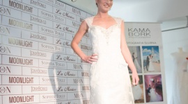 Wiosna w salonach La Mariee! LIFESTYLE, Moda - Choć kalendarzową wiosną możemy już „cieszyć się” od kilku tygodni, ale ta „prawdziwa” budzi się w tym roku wyjątkowo nieśmiało.