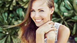 Sprawdź stan swojej skóry w 5 krokach LIFESTYLE, Uroda - Wiosną i latem dużo czasu spędzamy na słońcu. Odpowiednia pielęgnacja i zabezpieczanie skóry przed promieniowaniem UV pozwala nie tylko cieszyć się opalenizną, ale również pomaga chronić przed nowotworami.