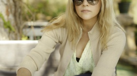 Jakie okulary noszą Polki? LIFESTYLE, Uroda - Okulary przeciwsłoneczne to atrybut każdego plażowicza, nie mniej ważny od reszty wakacyjnych „gadżetów”.