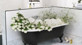 Wprowadź odrobinę luksusu do swojej pielęgnacji. LIFESTYLE, Uroda - Oferta Bath & Body od Jo Malone London.