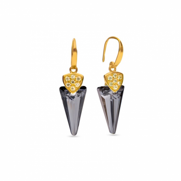 Dzień Mamy ze SPARK LIFESTYLE, Moda - Jedyna kobieta, u której każdy z nas ma zaciągnięty dług. Czuła, opiekuńcza, bezwarunkowo kochająca - Mama. Już niebawem będziemy obchodzić Jej święto, dlatego oprócz życzeń i czułych słów warto wyrazić wdzięczność podarkiem, który będzie Jej o nas zawsze przypominał.