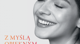 Belotero Lips – nowość na polskim rynku! LIFESTYLE, Uroda - Naprzeciw kobietom chcącym wypełnić usta i poprawić ich kontur wyszła marka Belotero, która poszerzyła swoje portfolio o linię Belotero Lips. Koncepcja Belotero Lips jako pierwsza zakłada podejście bardziej komplementarne.