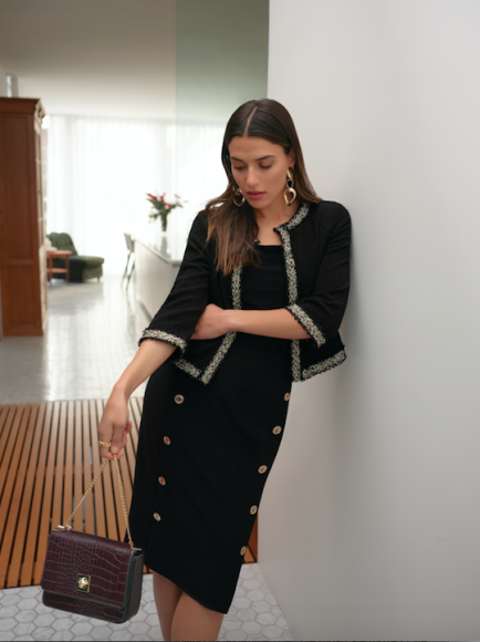 JOSEPH RIBKOFF - OD XXS DO XXL LIFESTYLE, Moda - Świat mody zaskakiwał nas już niejednokrotnie, coraz częściej wykorzystując niekonwencjonalne rozwiązania. Zupełnie nowe trendy przeplatały się ze spektakularnymi powrotami elementów z poprzedniego stulecia.