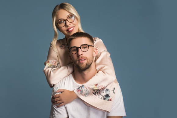 WIRTUALNA PRZYMIERZALNIA UŁATWIA ZAKUPY LIFESTYLE, Moda - Szybko, łatwo i wygodnie – wirtualne zakupy zyskują coraz większą popularność zastępując tradycyjne zakupu.